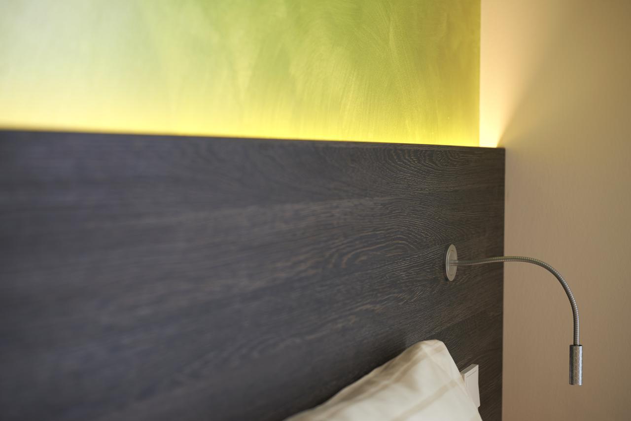 Eee Hotel Траун Екстер'єр фото