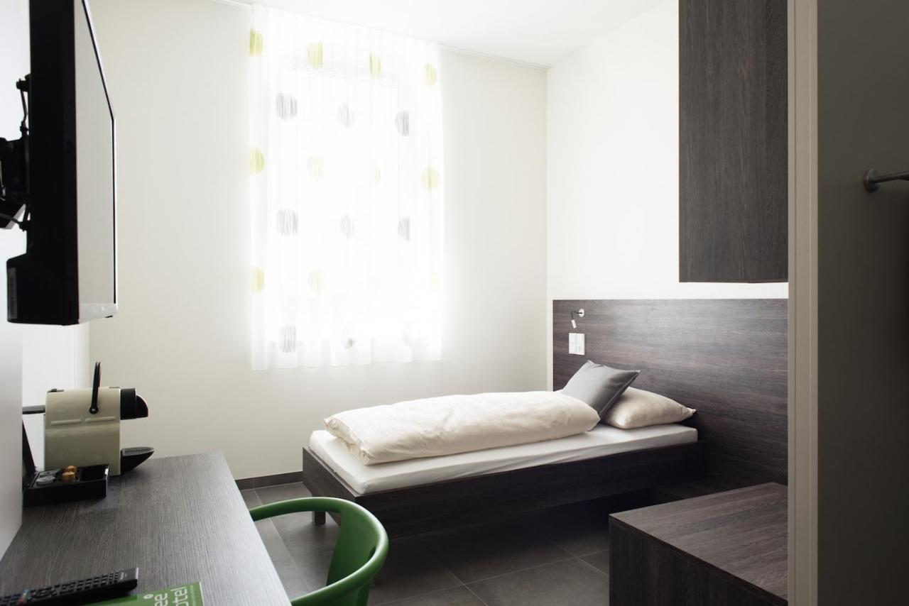 Eee Hotel Траун Екстер'єр фото
