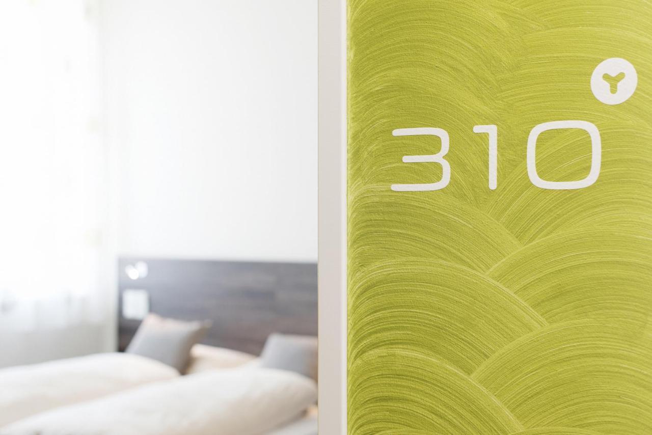 Eee Hotel Траун Екстер'єр фото