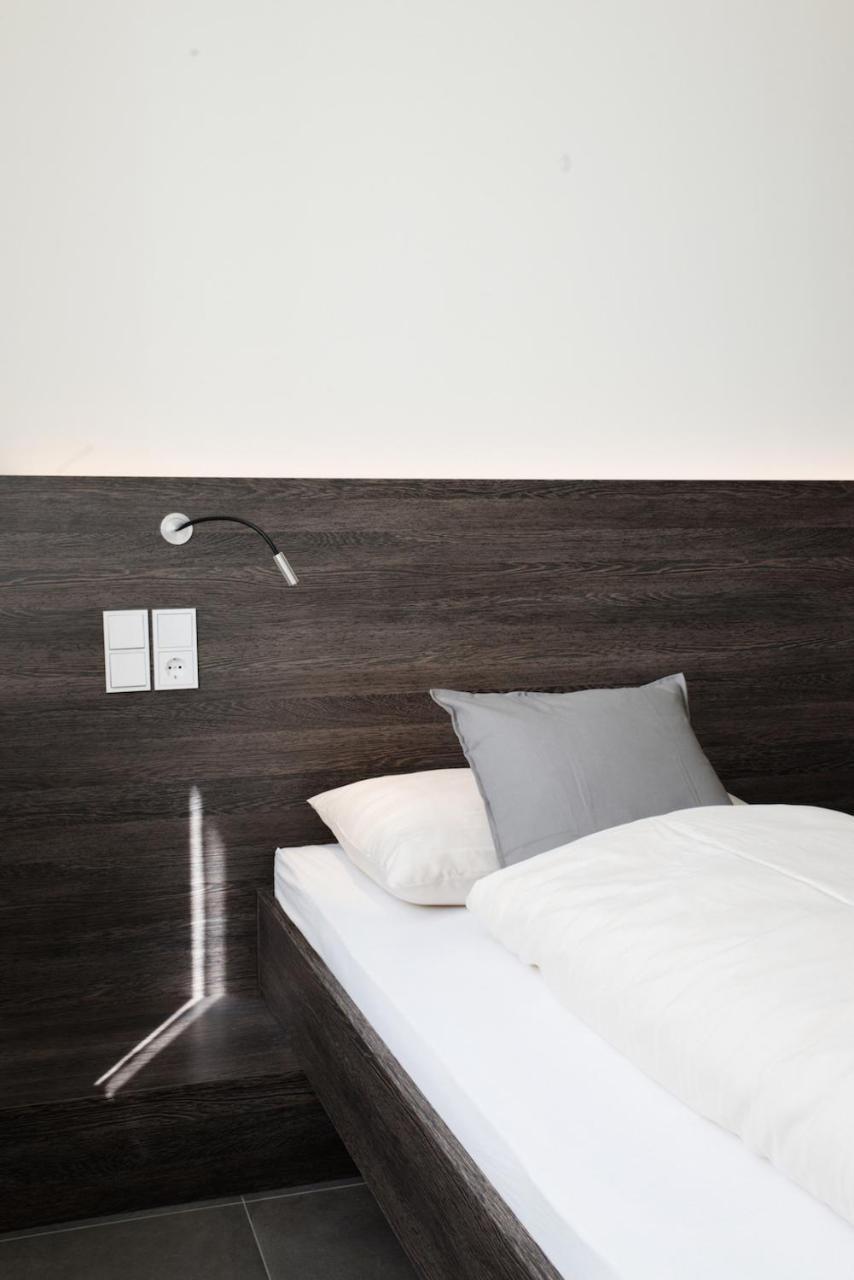 Eee Hotel Траун Екстер'єр фото