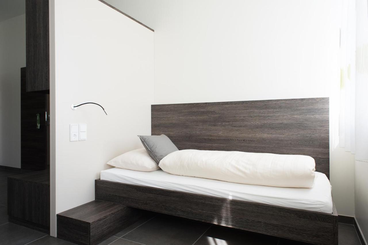 Eee Hotel Траун Екстер'єр фото
