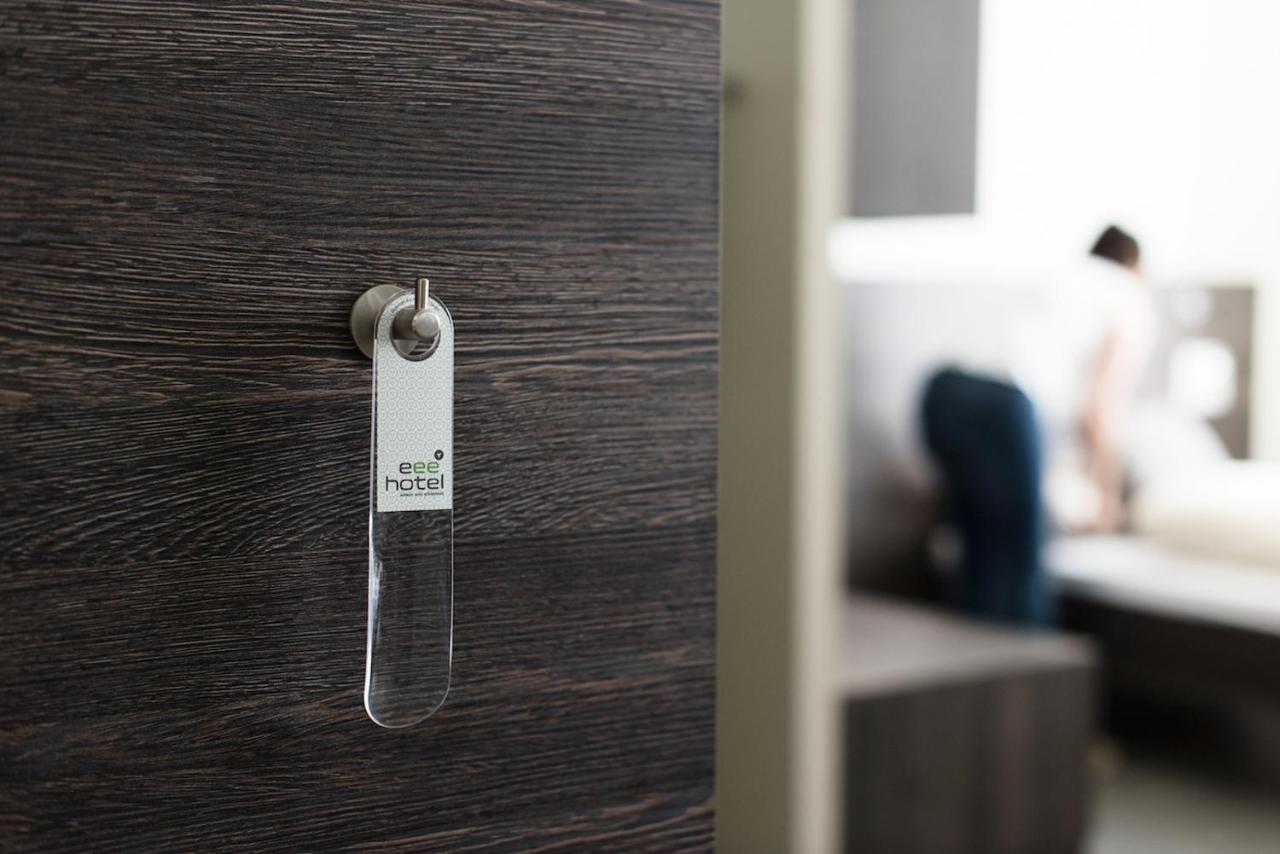 Eee Hotel Траун Екстер'єр фото